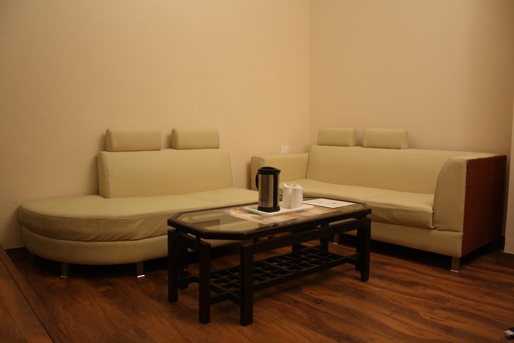 ניו דלהי Hotel Apra Inn חדר תמונה