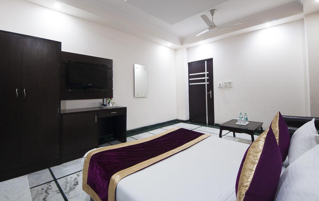 ניו דלהי Hotel Apra Inn מראה חיצוני תמונה