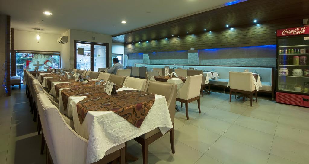 ניו דלהי Hotel Apra Inn מראה חיצוני תמונה