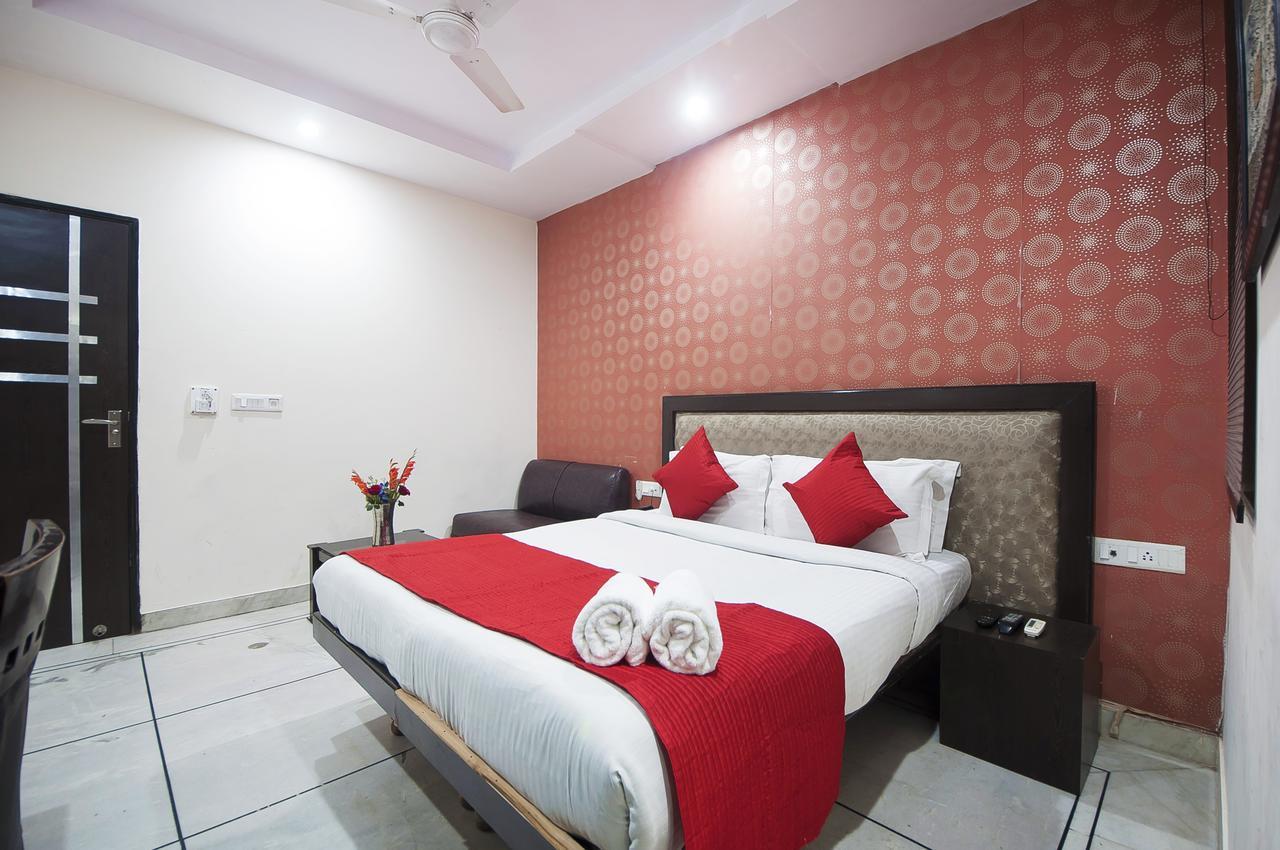 ניו דלהי Hotel Apra Inn מראה חיצוני תמונה