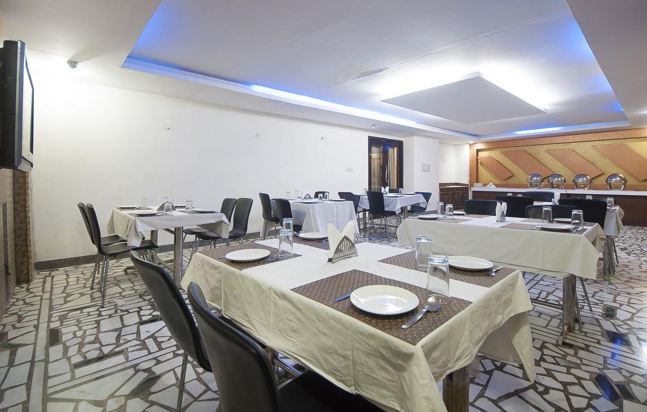 ניו דלהי Hotel Apra Inn מראה חיצוני תמונה